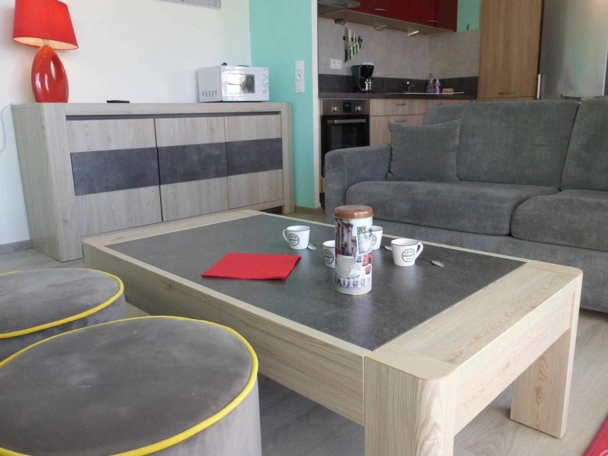 Appartement 2 Pieces Avec Balcon, Parking Et Proche Plage A Saint-Gilles-Croix-De-Vie - Fr-1-224-587 Luaran gambar