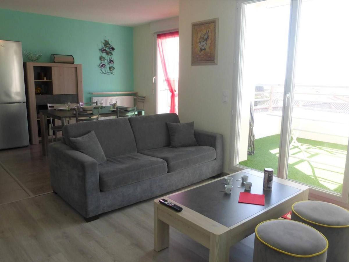 Appartement 2 Pieces Avec Balcon, Parking Et Proche Plage A Saint-Gilles-Croix-De-Vie - Fr-1-224-587 Luaran gambar
