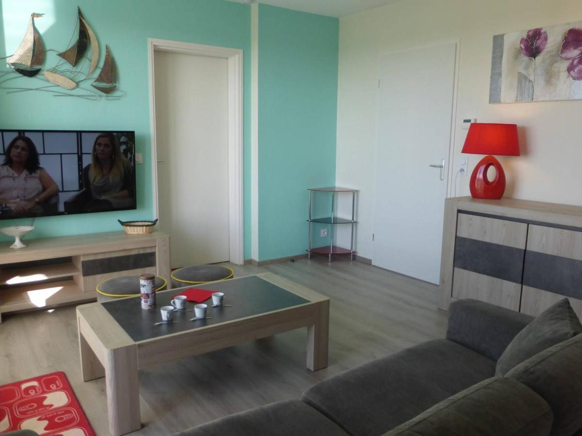 Appartement 2 Pieces Avec Balcon, Parking Et Proche Plage A Saint-Gilles-Croix-De-Vie - Fr-1-224-587 Luaran gambar