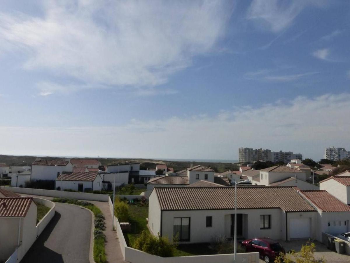 Appartement 2 Pieces Avec Balcon, Parking Et Proche Plage A Saint-Gilles-Croix-De-Vie - Fr-1-224-587 Luaran gambar